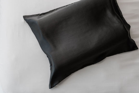  Titanium Grey Silk Pillowcase